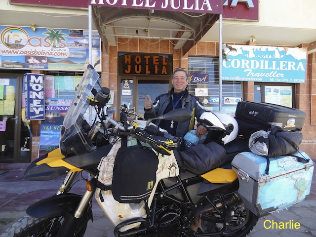 Salar de Uyuni friends